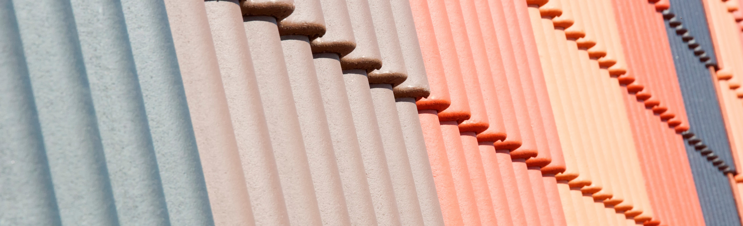 telhas-resistencia-chuva-modelos-diferentes-melhor-cobertura-casa-area-externa-cor-ceramica