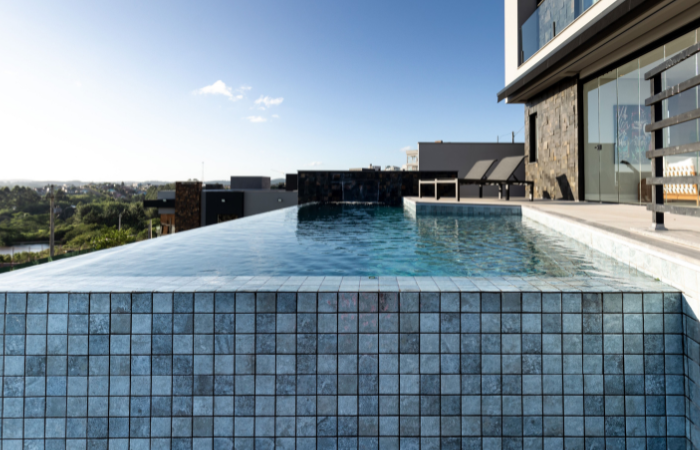 Revestimento para piscina: Dicas e inspirações | Blog Telhanorte