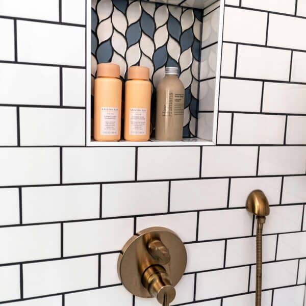 NICHO DE BOX DE BANHEIRO ​BRANCO