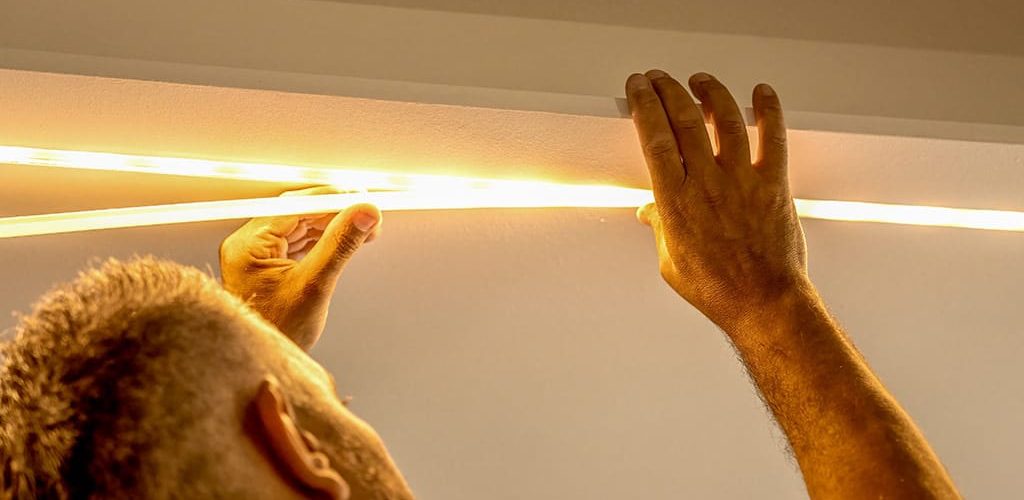 25-image-instalando-fita-de-led Como instalar Fita de Led